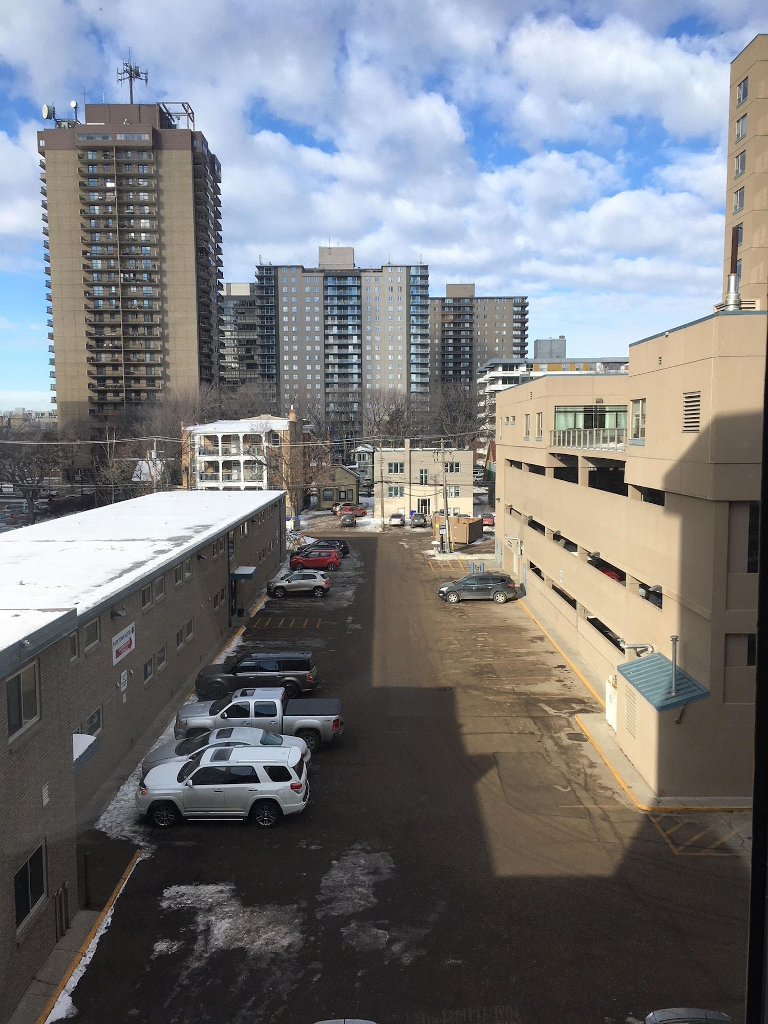 Park Town Hotel Saskatoon Exterior photo