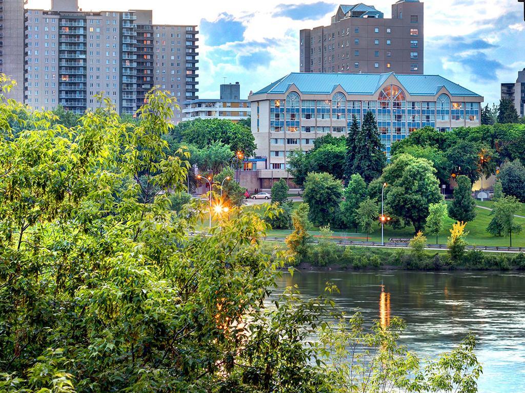 Park Town Hotel Saskatoon Exterior photo